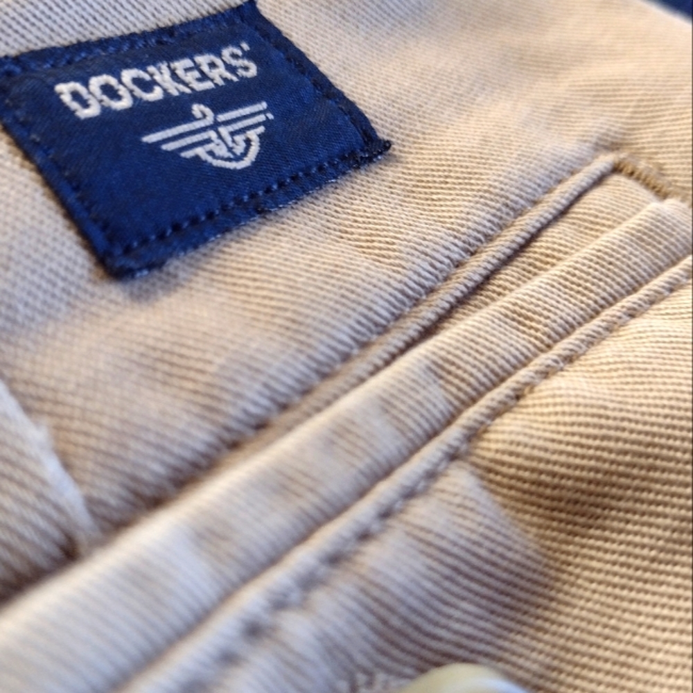 Men's Khaki Dockers dress pants